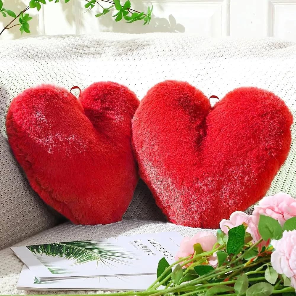 HEART SHAPE CUSHION